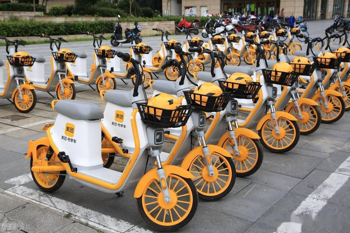 帶牌照配頭盔搶鮮體驗 新款美團共享電單車騎行全記錄